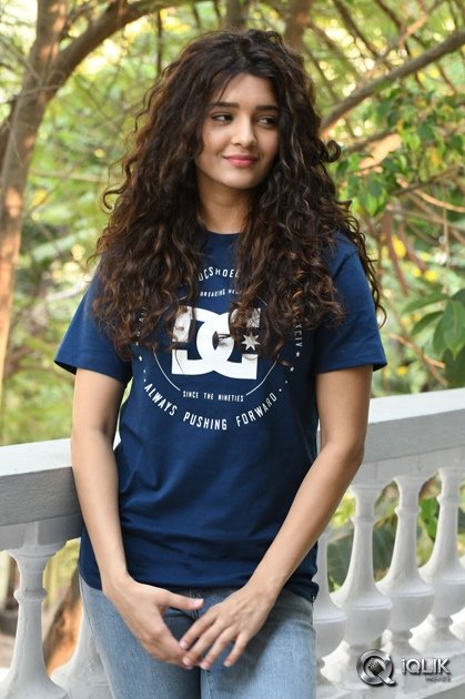 Ritika-Singh-Latest-Photo-Gallery